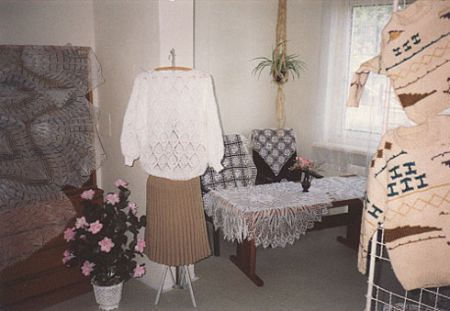 Vzpomínka na Klub důchodců z r. 1998 - Výstavka ručních prací