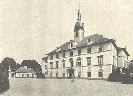 Zdechovice - zámek