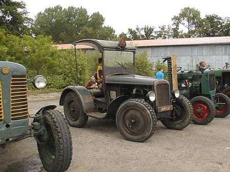 Hanomag RL-20. Již jen vzpomínka, nyní jsou v Drobovicích u Čáslavi