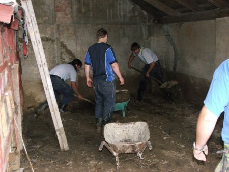 Pomoc po povodni -Rozhovice 2