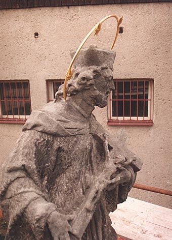 Detail sochy sv. Jana z Nepomuku