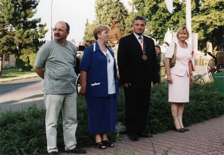 Před vztyčením vlajek