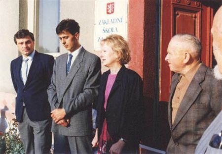 Znovuotevření základní školy 1.9. 1991